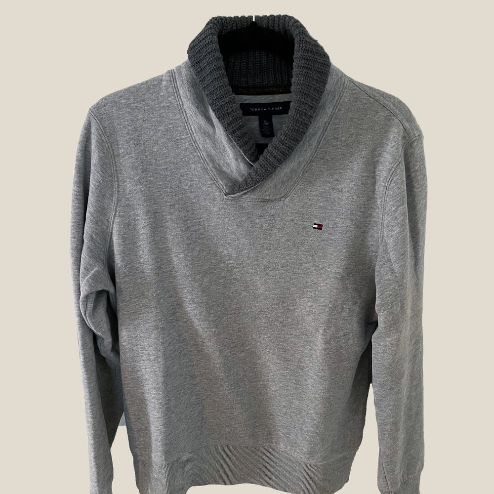 SALE XS TOMMY HILFIGER GREY SHAWL NECK FLEECE SWEATER